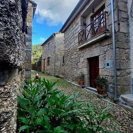 Casa Da Laura - Um Refugio Na Serra Da Estrela Alvoco da Serra