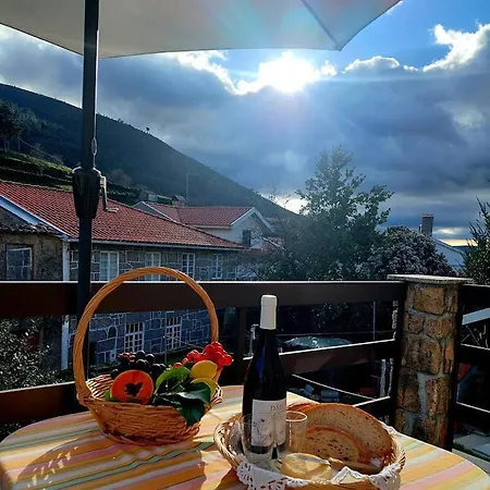 Semesterbostad Casa Da Laura - Um Refugio Na Serra Da Estrela