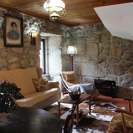 Nyaraló Casa Da Laura - Um Refugio Na Serra Da Estrela *