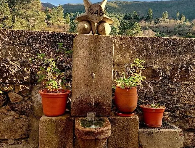 Casa de Férias Casa Da Laura - Um Refugio Na Serra Da Estrela Alvoco da Serra